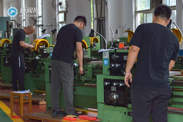 a32cfd7fb483439a895864a502c1bb3f.jpg